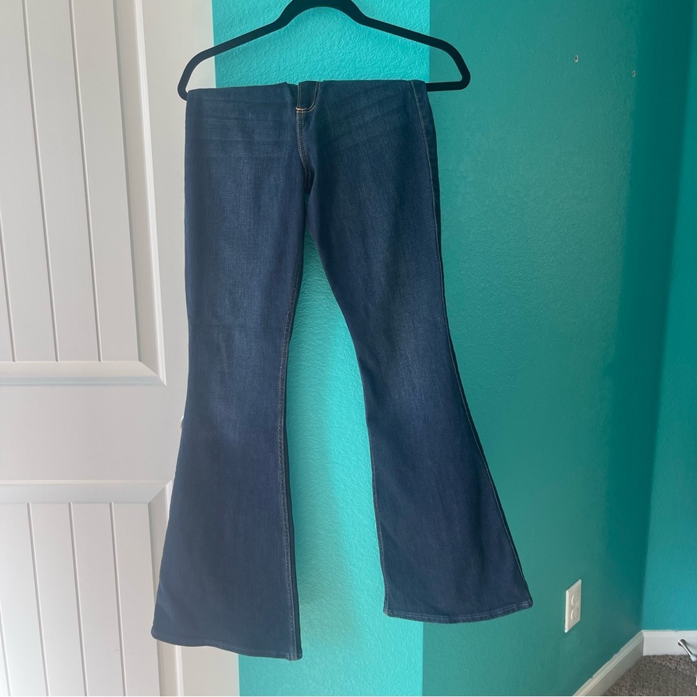 NWT Women’s Curvy High-Rise Vintage Flare Jeans - Picture 11 of 11